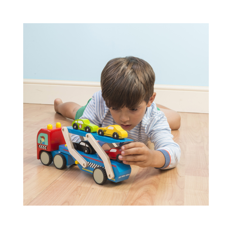 Juego de transporte de autos de carrera - 7 piezas