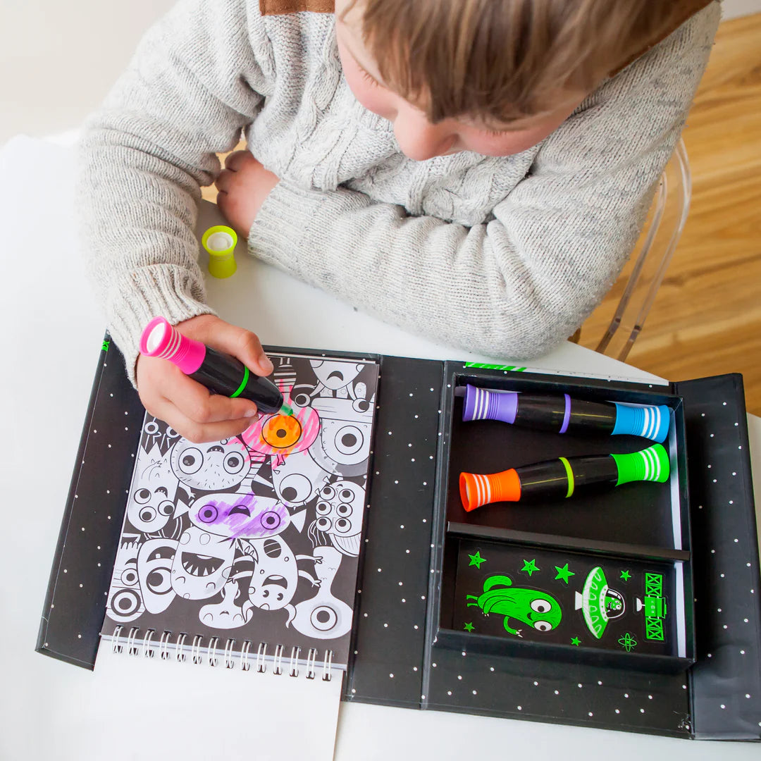 Set para Colorear Neón – Espacio Exterior