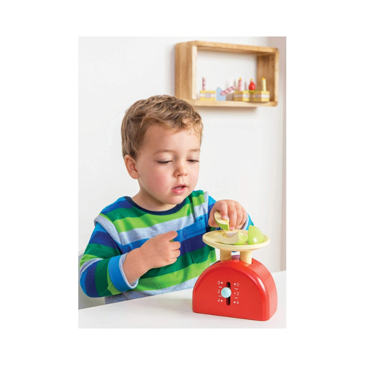 balanza de cocina con manzana (le toy van)